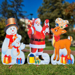 Композиция 5 - ДЯДО КОЛЕДА, СНЕЖЕН ЧОВЕК и РУДОЛФ