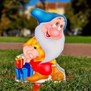 3Д фигура - ДЖУДЖЕ със синя шапка и подаръци